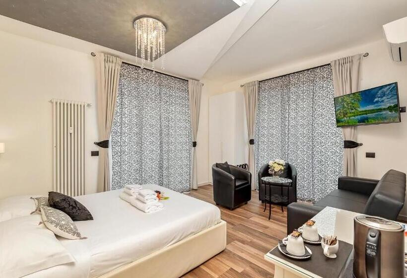 غرفة سوبيريور, My Way