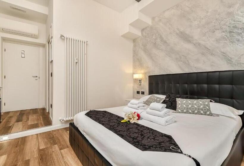 غرفة قياسية, My Way