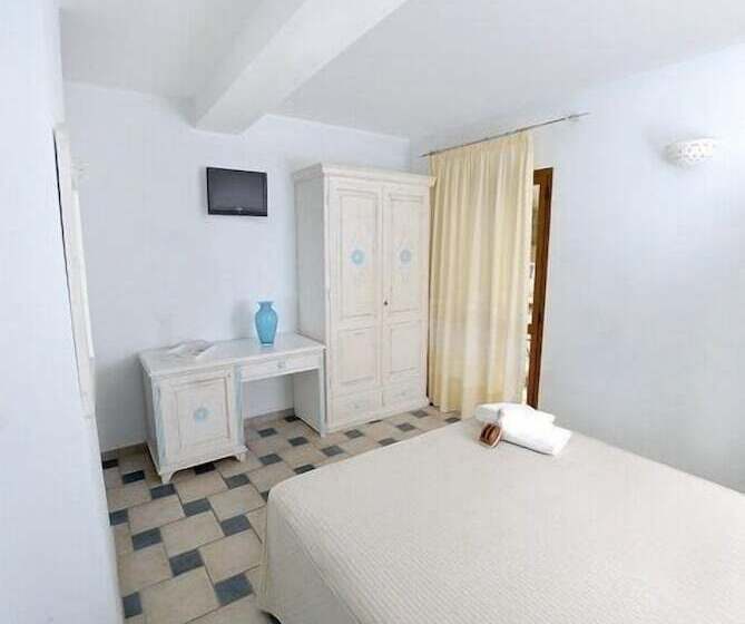 חדר סטנדרט, Patti