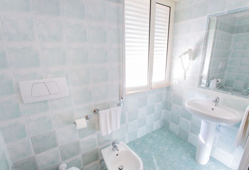 إستديو قياسى مزود بشرفة, Residence Fontana Vecchia