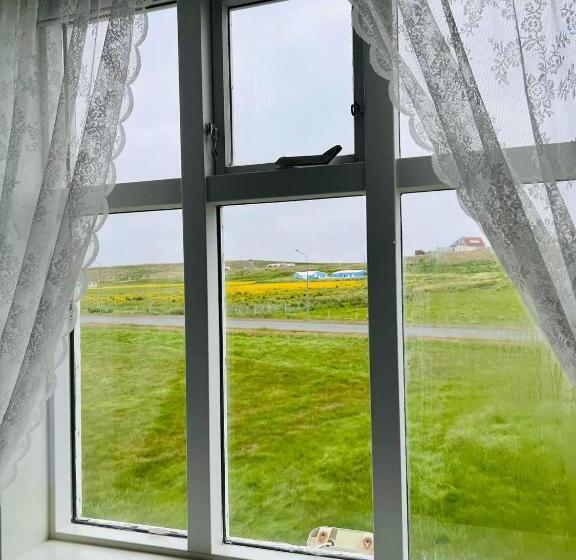 اتاق استاندارد با سرویس بهداشتی مشترک, Riverside Hostel