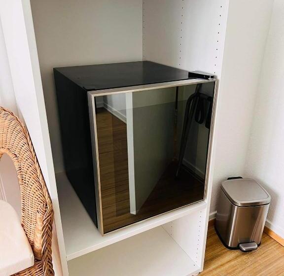 اتاق استاندارد با سرویس بهداشتی مشترک, Riverside Hostel