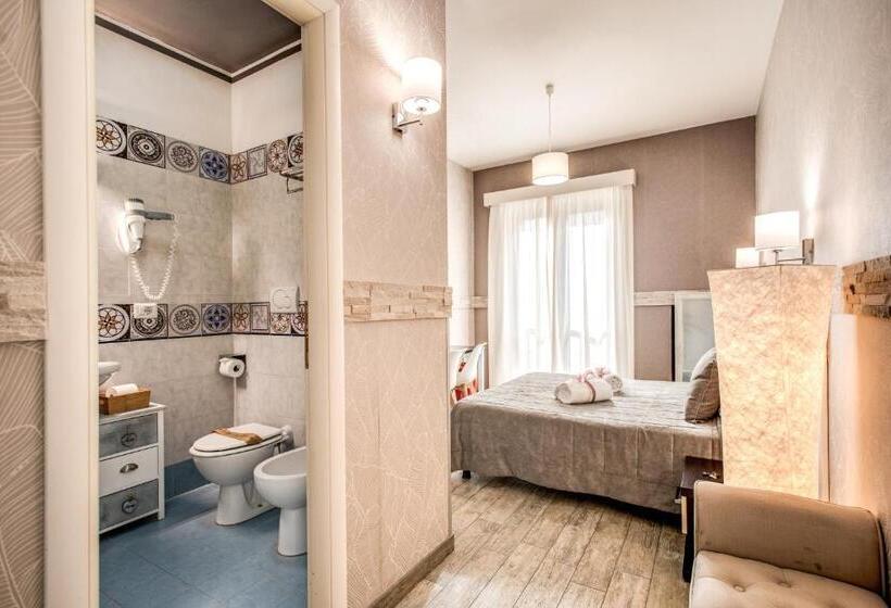 اتاق استاندارد سه نفره, Santamaria Inn