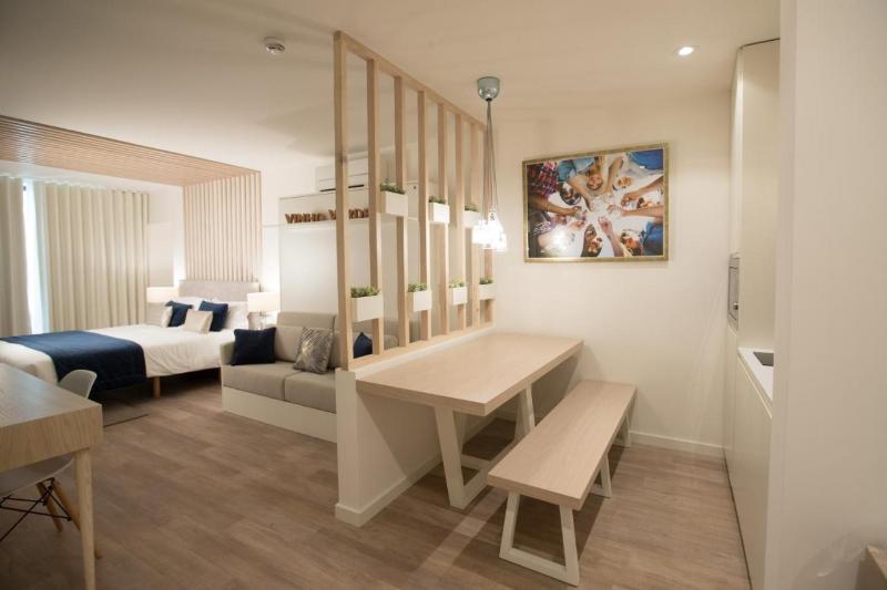 آپارتمان 1 خوابه, Almada Wine House