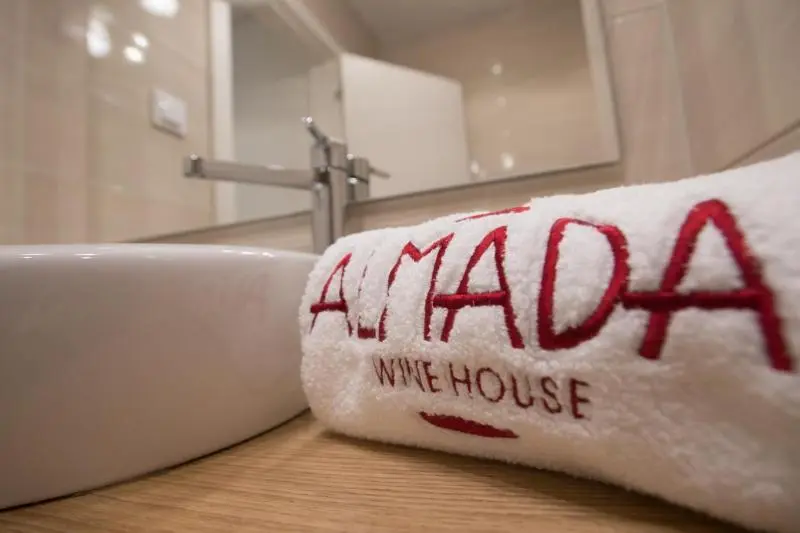 آپارتمان 1 خوابه, Almada Wine House