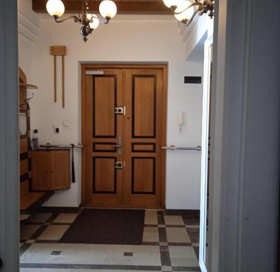 Номер Стандарт с Балконом, Green Wood Apartament Stara Ochota