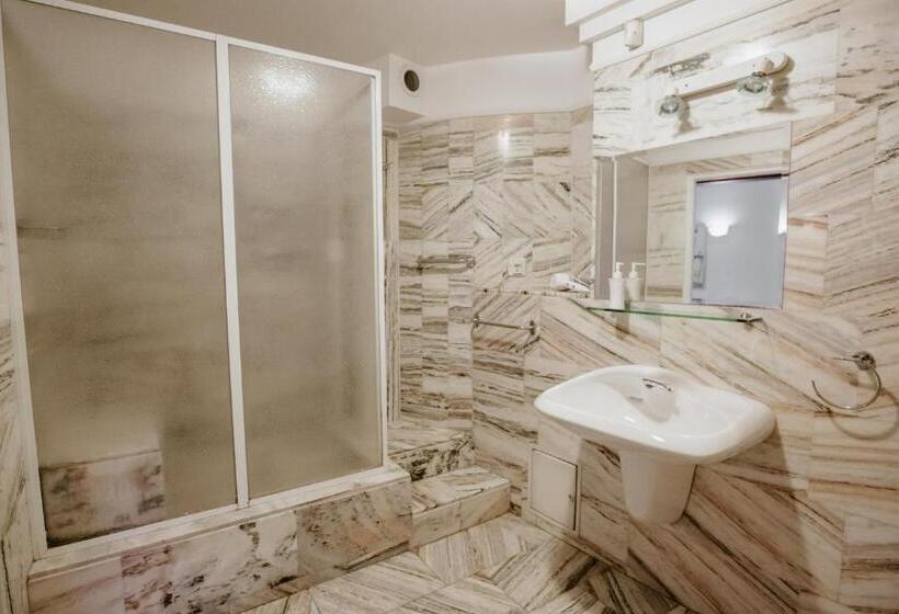 标准间带阳台, Green Wood Apartament Stara Ochota