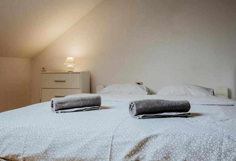 四人标准间, Green Wood Apartament Stara Ochota