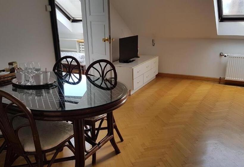 四人标准间, Green Wood Apartament Stara Ochota