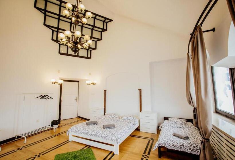 Номер Стандарт Трехместный, Green Wood Apartament Stara Ochota