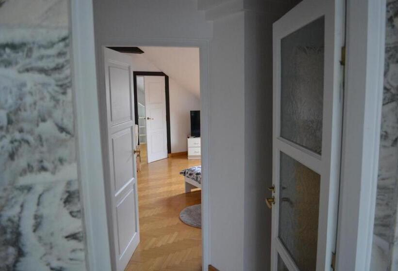 四人标准间, Green Wood Apartament Stara Ochota