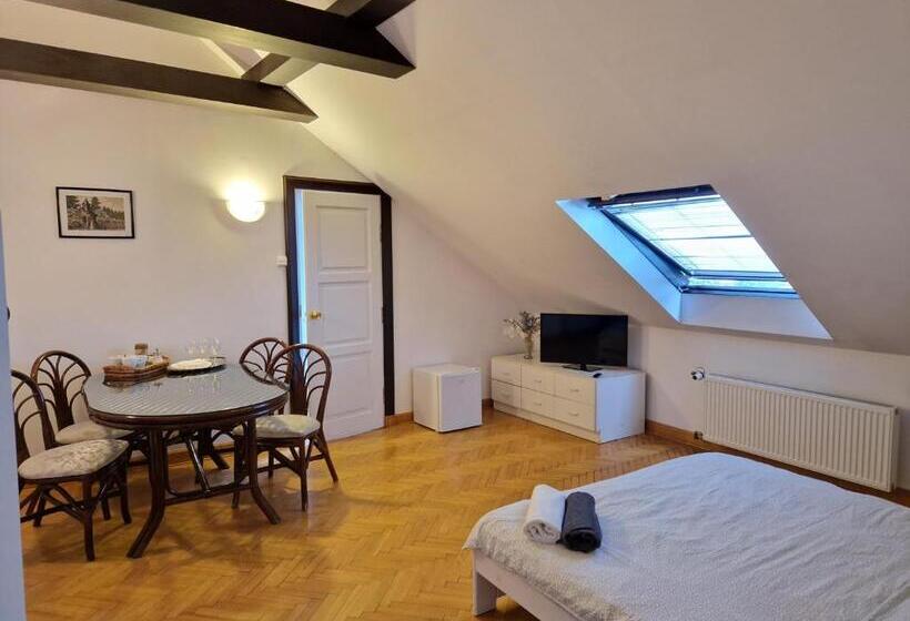 四人标准间, Green Wood Apartament Stara Ochota