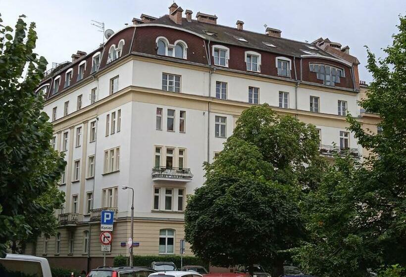 标准三人间, Green Wood Apartament Stara Ochota