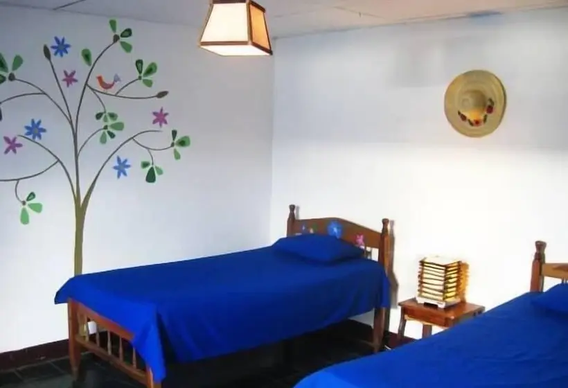 バス共有のスタンダードルーム, Hostal Malinche Leon