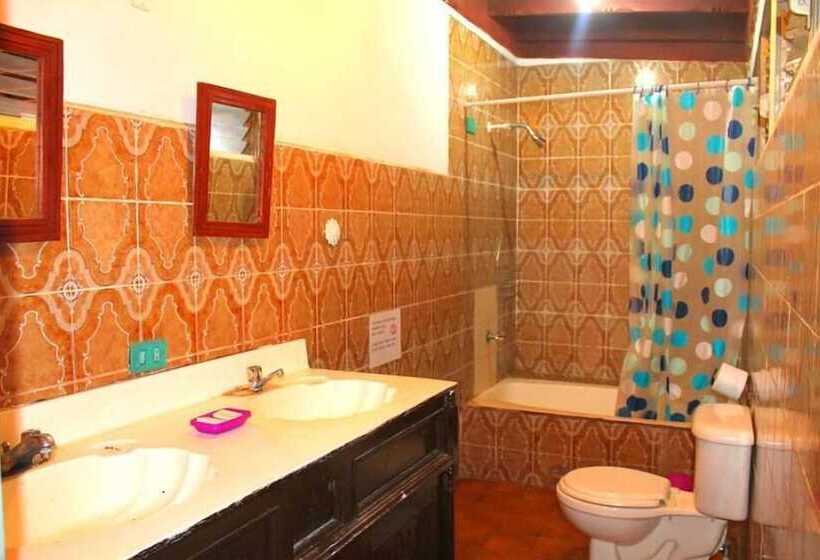 스탠다드 룸, Hostal Malinche Leon