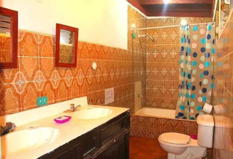 スタンダードルーム, Hostal Malinche Leon