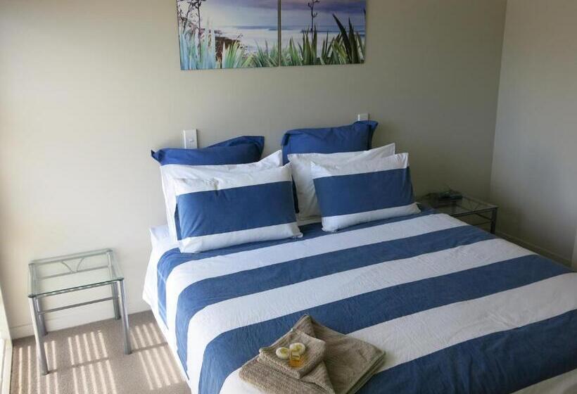 Апартаменты 2 Спальни, Ocean Breeze Resort Pauanui