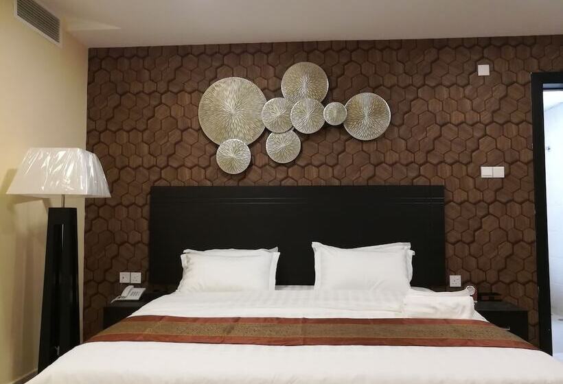 اتاق لوکس, Tanuf Residency