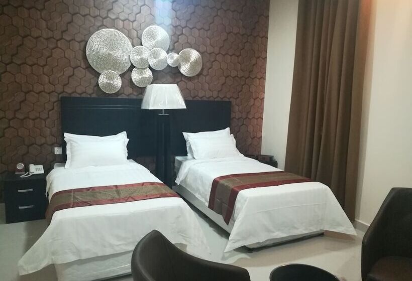 Deluxe Room, Tanuf Residency