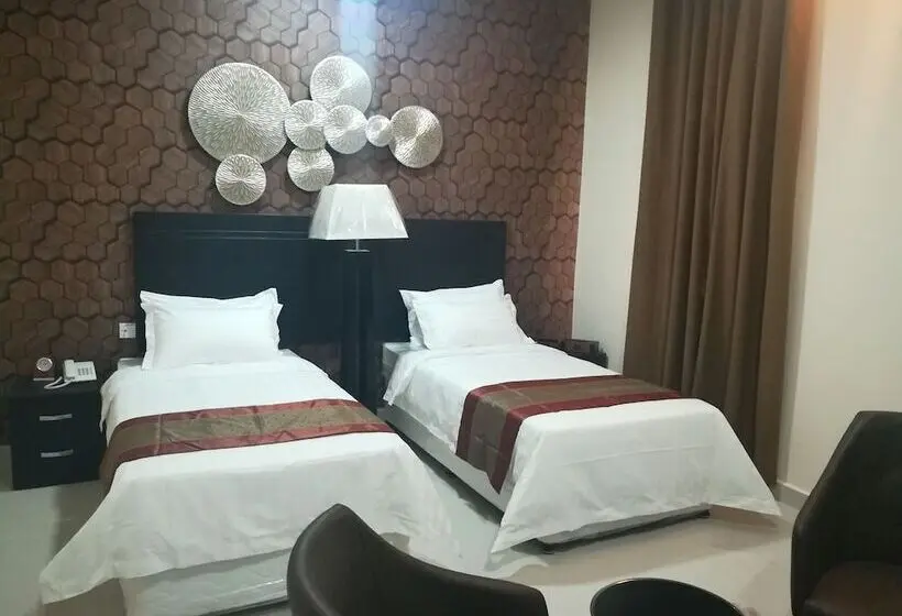اتاق لوکس, Tanuf Residency