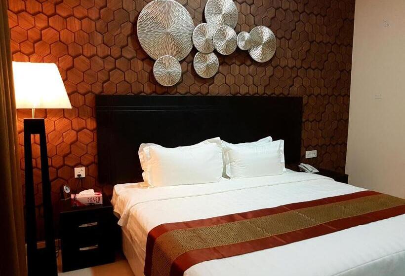 اتاق استاندارد یک نفره, Tanuf Residency