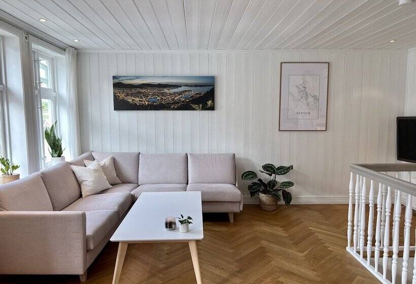Дом 2 Спальни, To Sostre Guesthouse