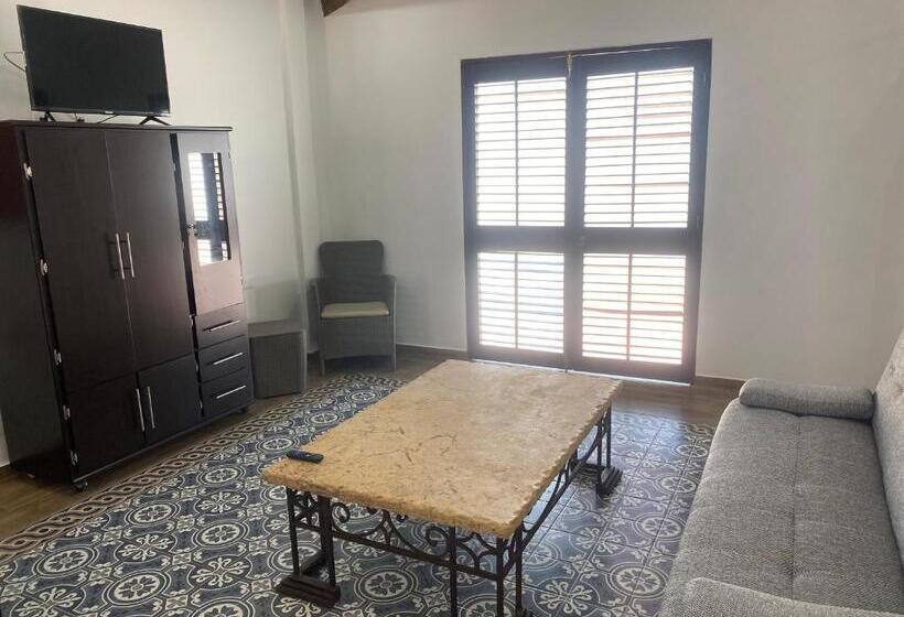 Апартаменты 2 Спальни, Villa Serena Centro Historico