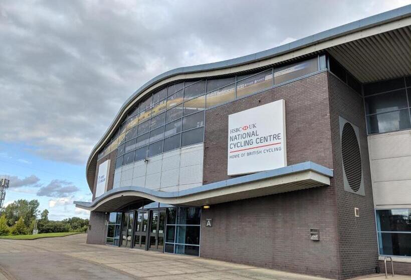 غرفة ديلوكس, Arena House