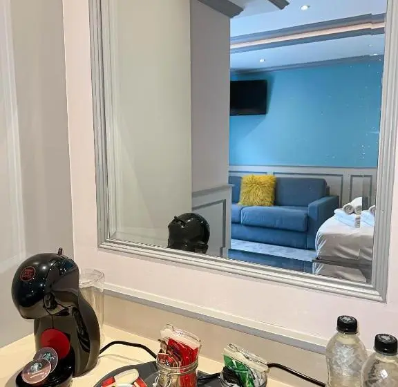 اتاق لوکس خانوادگی, Central Station Hotel Liverpool