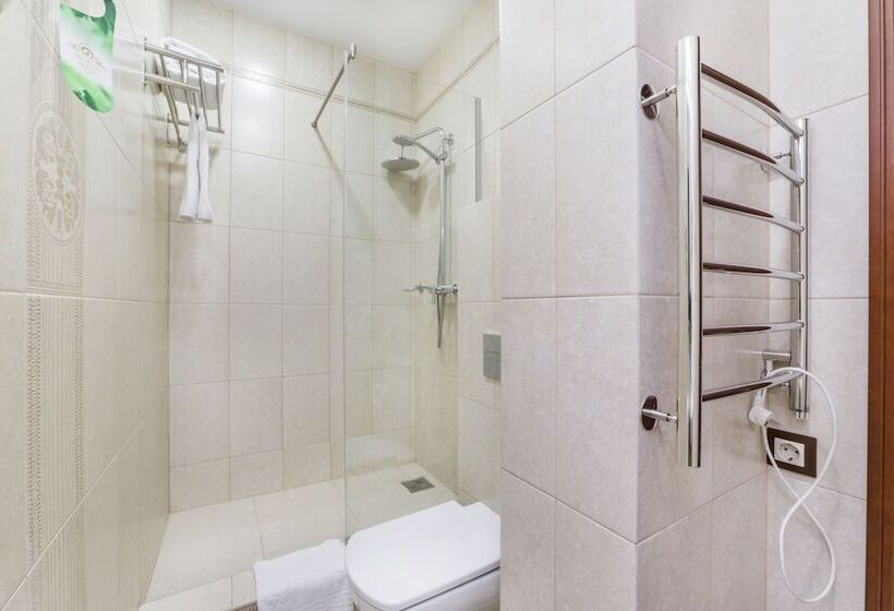 اتاق استاندارد یک نفره, Dinastiya