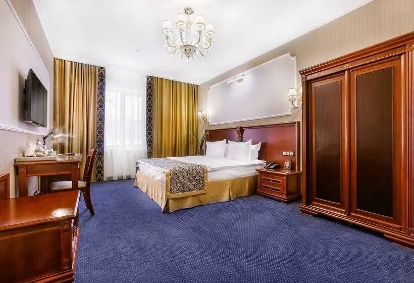 استودیوی استاندارد, Dinastiya
