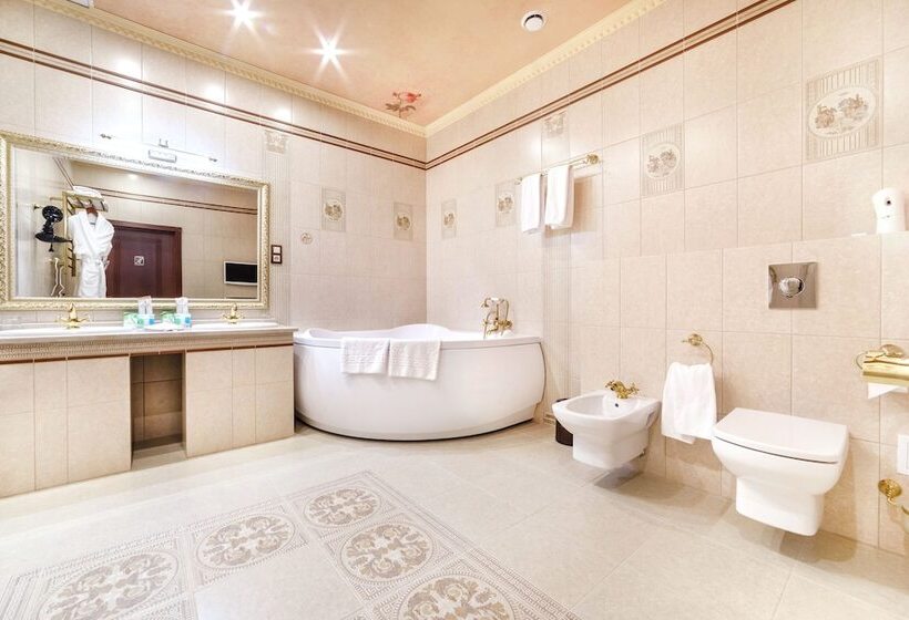 سوییت, Dinastiya