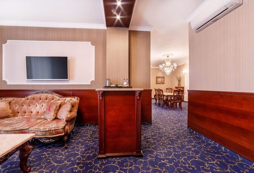 سوئیت پرزیدنت, Dinastiya