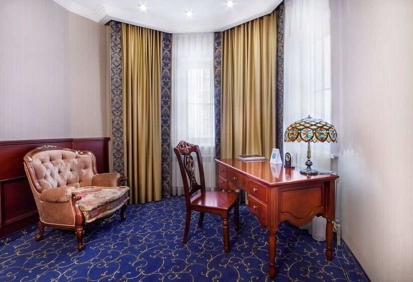 سوئیت پرزیدنت, Dinastiya