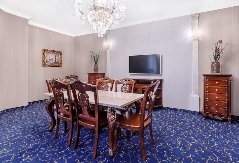 سوئیت پرزیدنت, Dinastiya