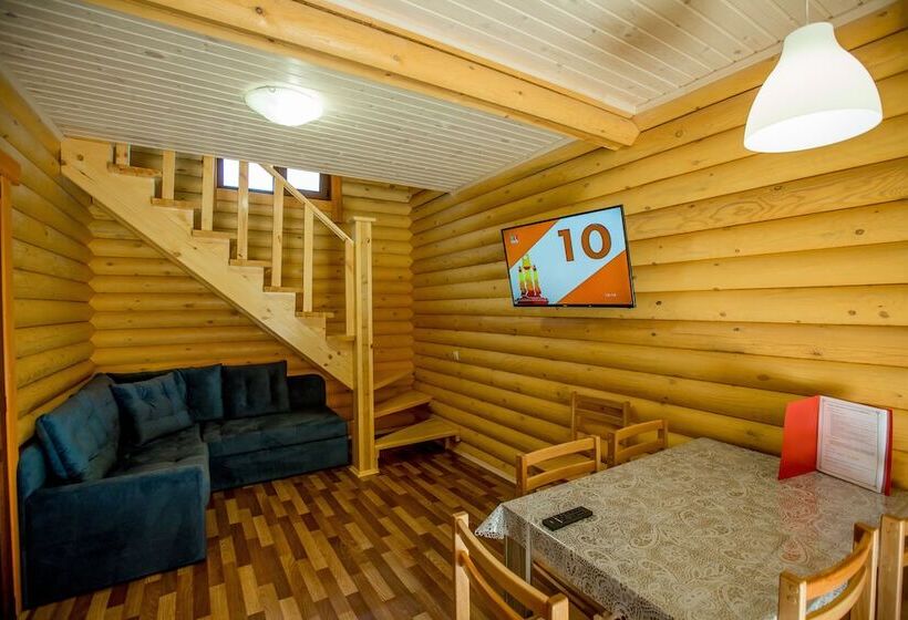 Дом 2 Спальни, Galla