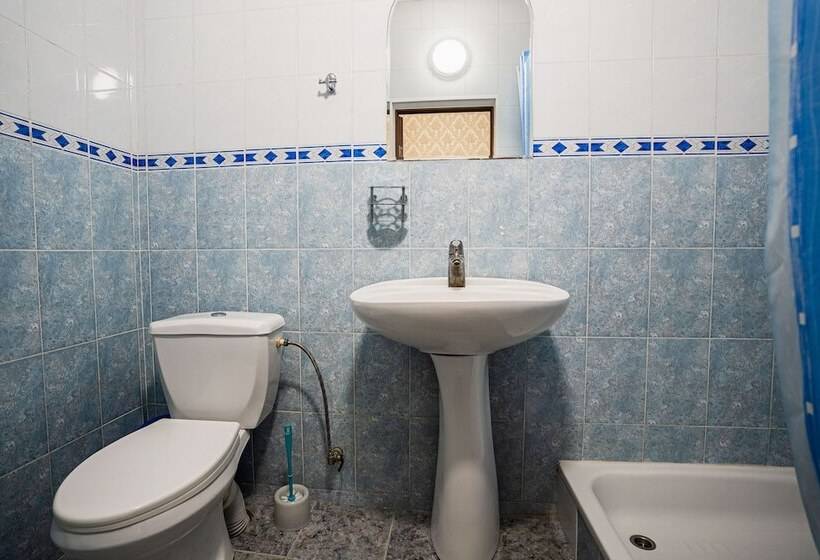 חדר סטנדרט לשלושה, Magnolia