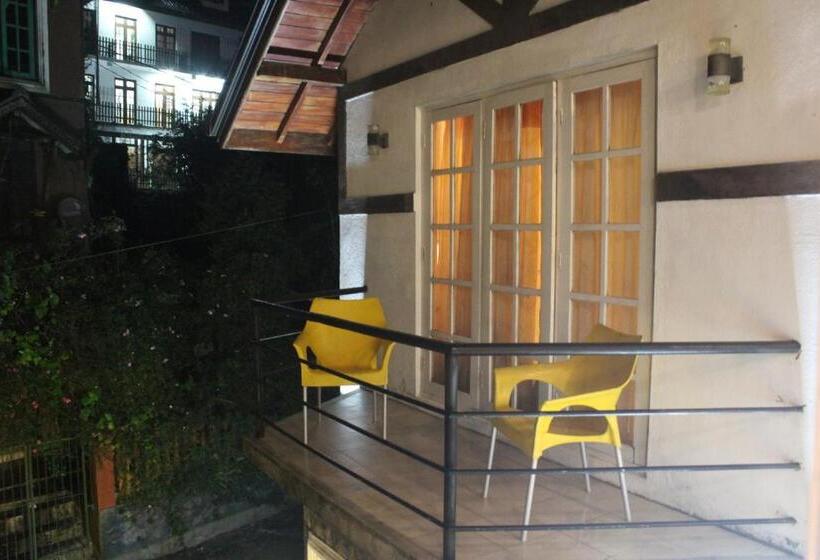 디럭스 트리플 룸, Maha Royal