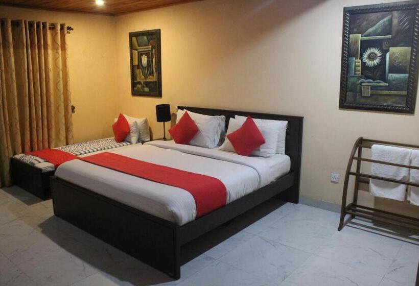 디럭스 트리플 룸, Maha Royal