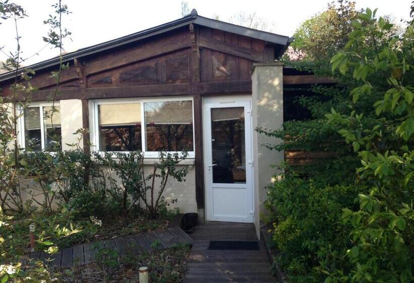 בקתה, Manoir Du Parc