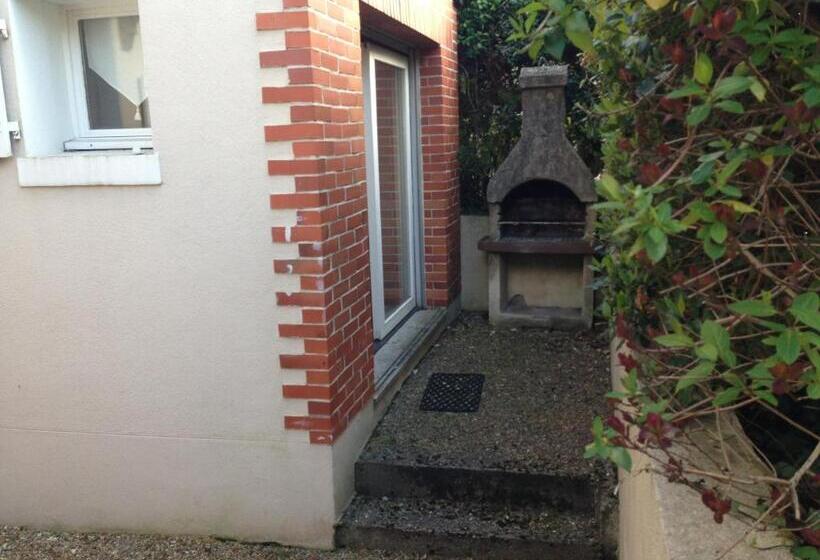 בית צמוד 2 חדרים, Manoir Du Parc