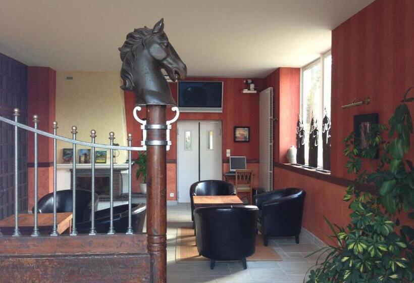 סטודיו סטנדרטי נוף לגינה, Manoir Du Parc