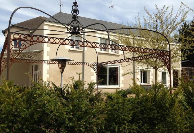 סטודיו סטנדרטי נוף לגינה, Manoir Du Parc