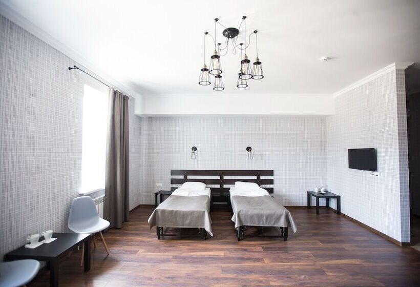 4인용 스탠다드 룸, Object 784