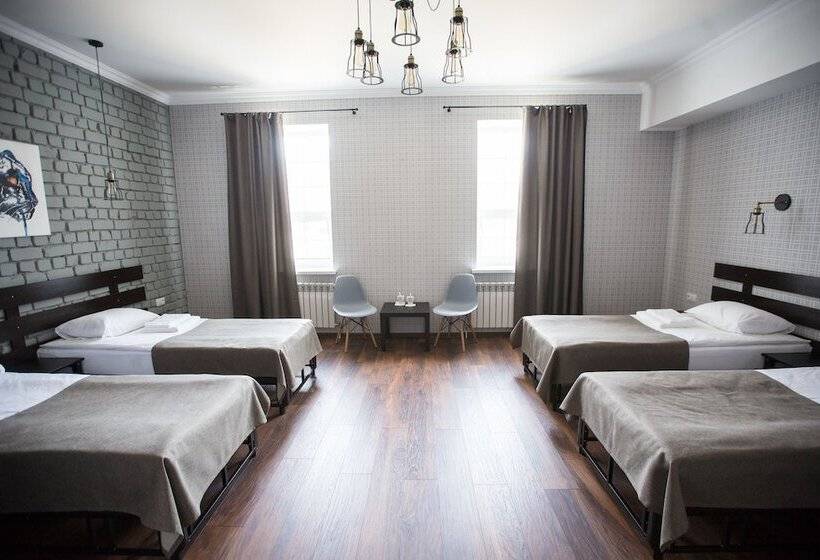 4인용 스탠다드 룸, Object 784