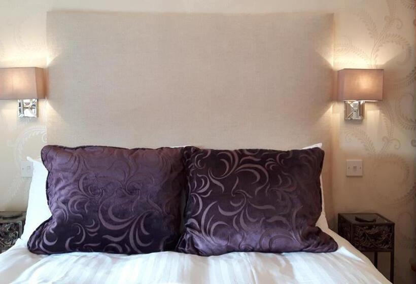 اتاق لوکس, The Ambassador Townhouse