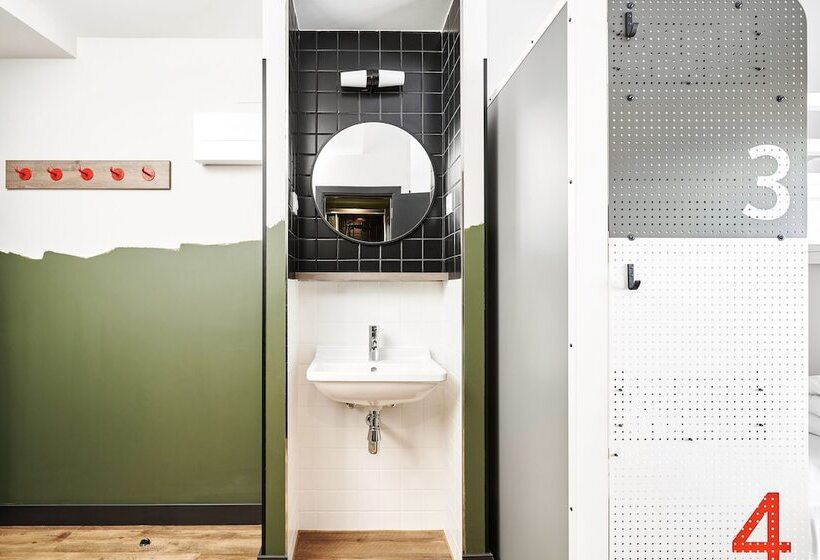 اتاق استاندارد, Generator Madrid