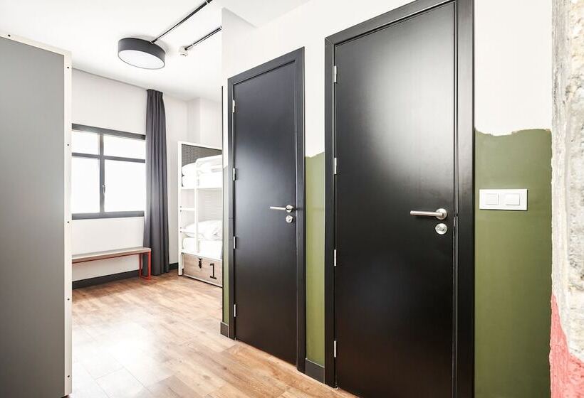 اتاق استاندارد, Generator Madrid