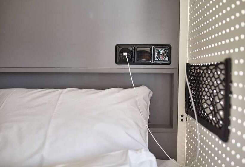 اتاق استاندارد, Generator Madrid