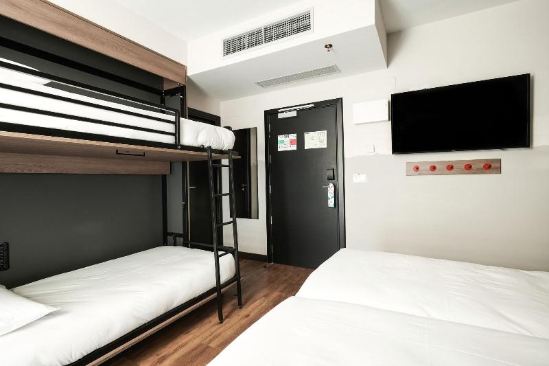 اتاق خانوادگی, Generator Madrid